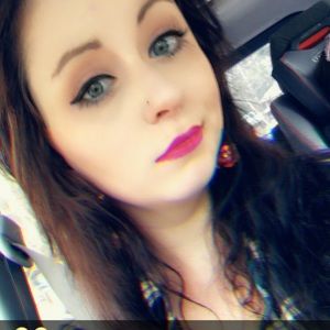 Meet your Posher, Elissa